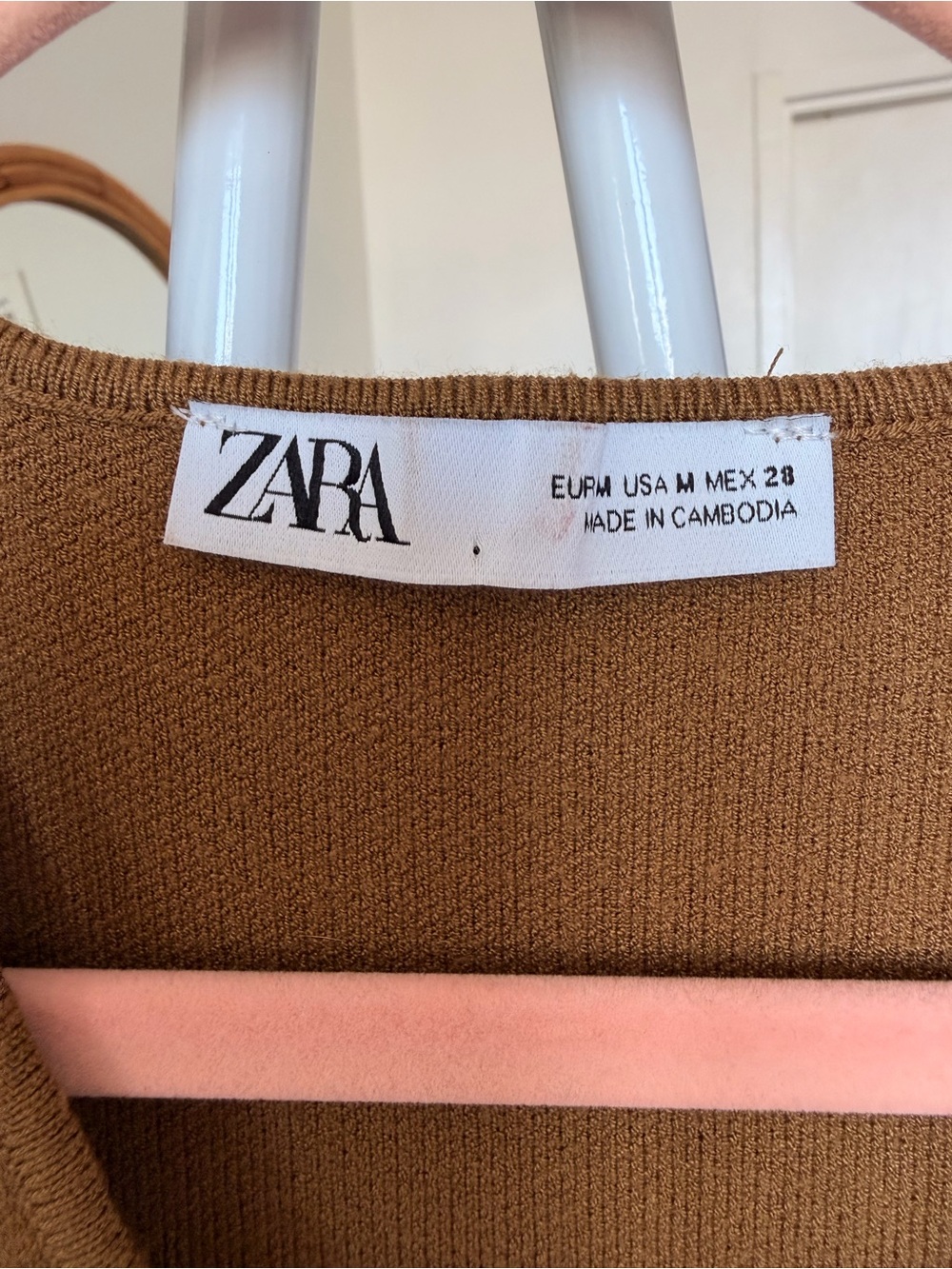 Zara Olive Green Button-Front V-Neck Tank - Picture 2 of 9